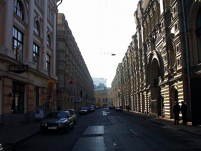 Реконструкция здания Малого ГУМа по Ветошному пер.